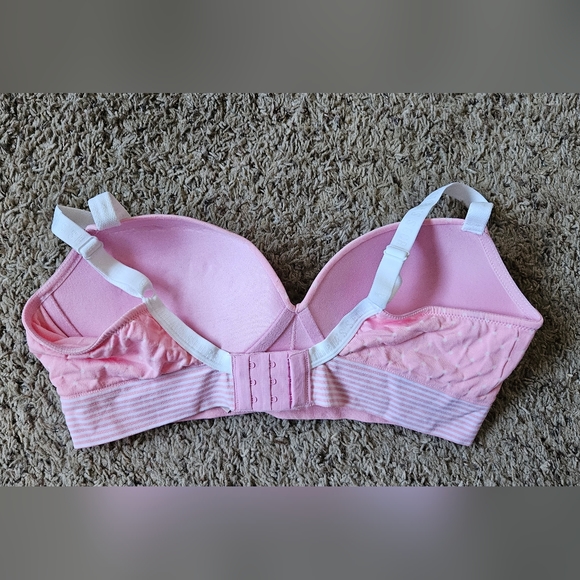 Never worn- Victoria's Secret Bra - Size Large - Picture 3 of 4